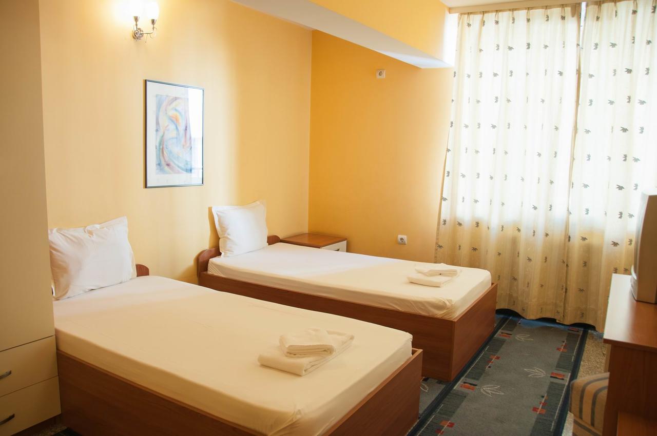 Hotel Ertancom Благоэвгард Экстерьер фото